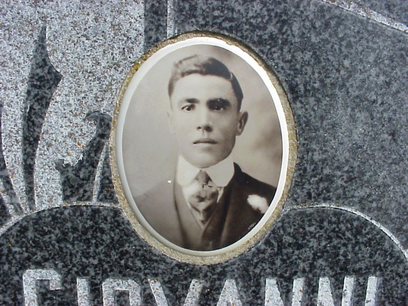 File:GR Grave Picture 1.jpg