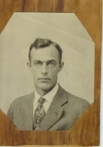 Lee's passport photo